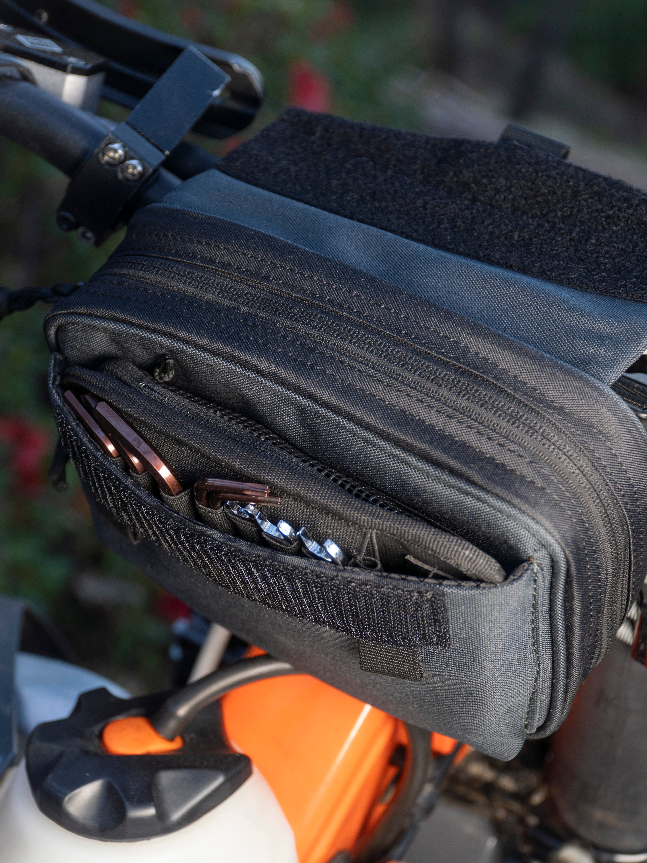 Pad Pack Medium 2 Pocket Handlebar Bag