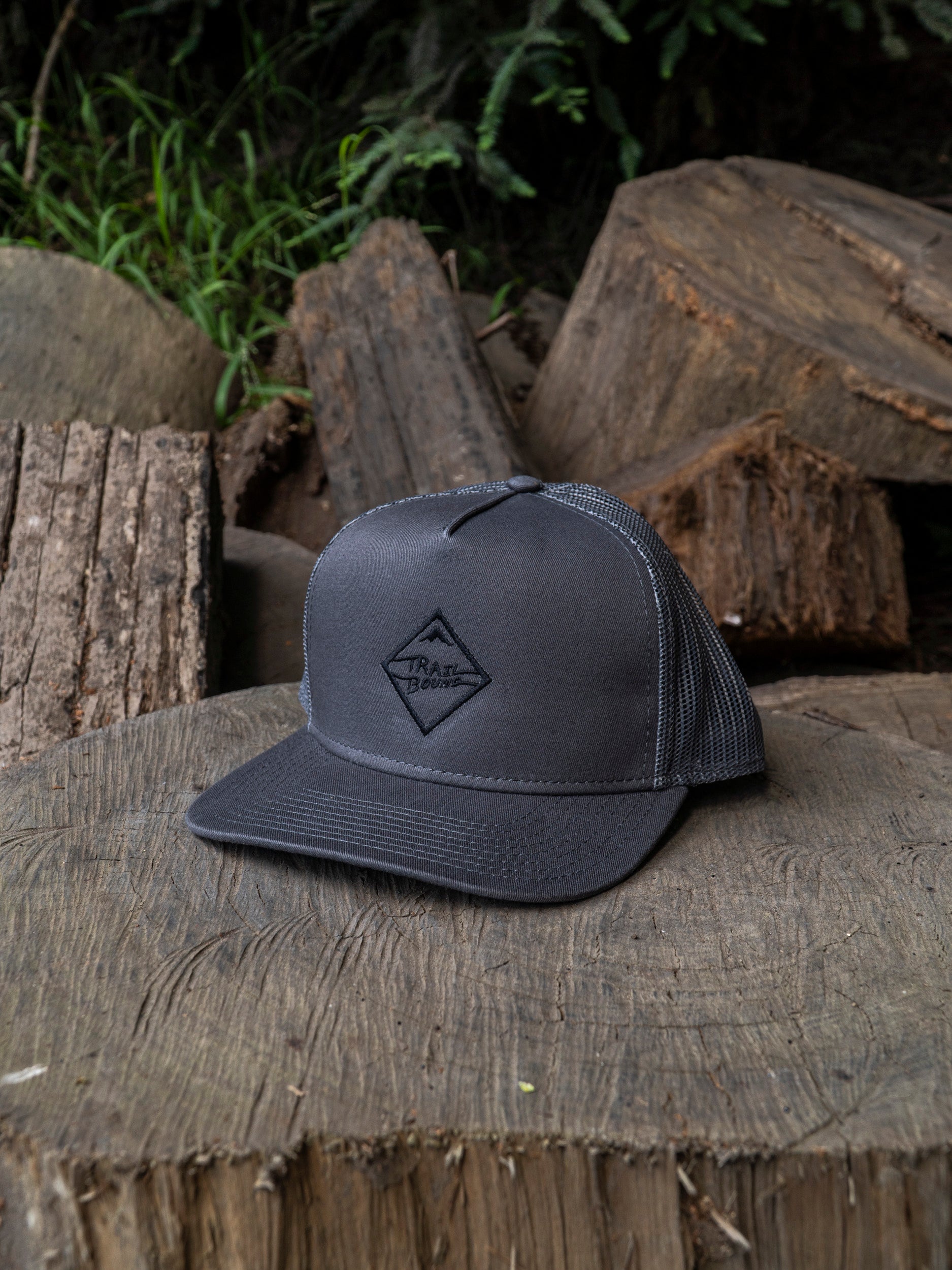 Black Diamond Outline Mesh Hat